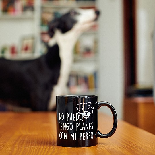Una taza para personas caseras y amantes de los perros