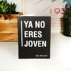 Una tarjeta de felicitación existencialista