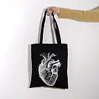 Una tote bag de diseño intenso