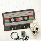 Un felpudo de cassette con un estilo muy vintage