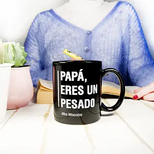 Taza con mensaje Papá, eres un pesado