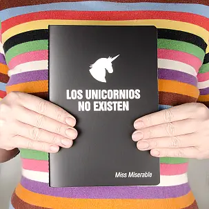 Cuaderno con mensaje Los unicornios no existen