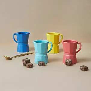 Set de tacitas espresso con forma de cafetera