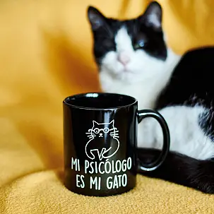 Taza con mensaje Mi psicólogo es mi gato