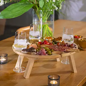 Tabla de madera para servir aperitivos