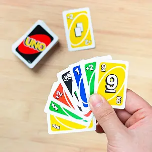 Juego de cartas UNO en miniatura