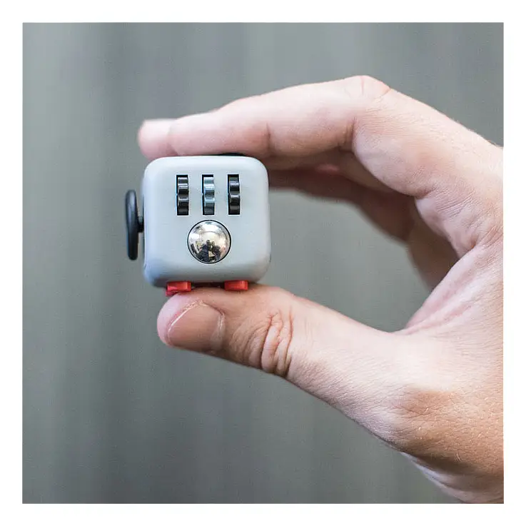 Fidget Cube, el juguete antiestrés más viral