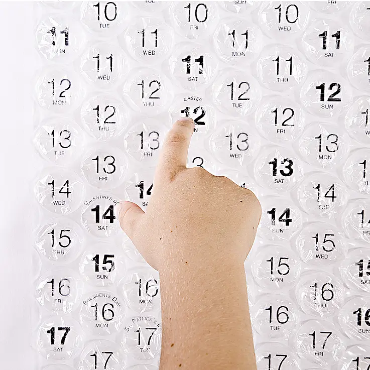 Aunque en la foto aparece en inglés, el calendario que vendemos está en español