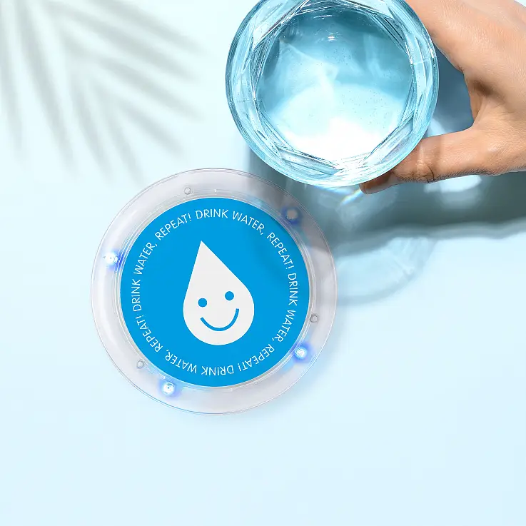 Posavasos con alarma para beber agua