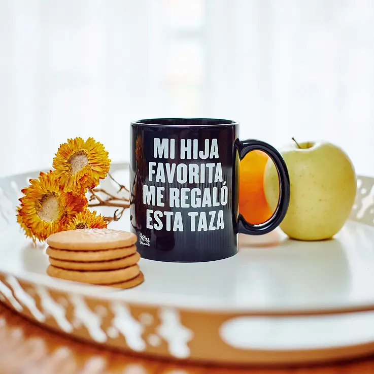 La taza perfecta si eres la hija de papá