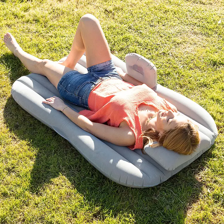 También se puede usar fuera del coche: en el jardín, en el camping, en la playa...