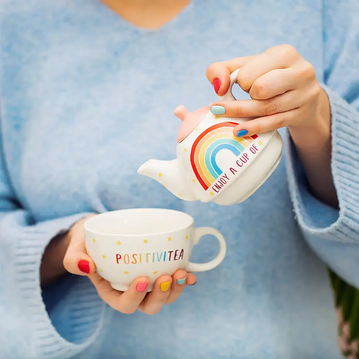 Dos en uno: tetera y taza