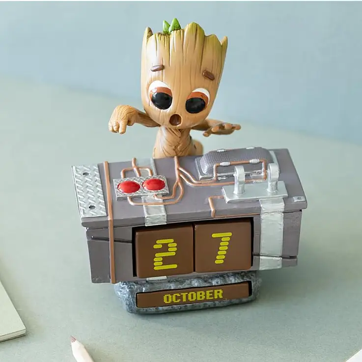 Calendario perpetuo en 3D con la forma de Groot