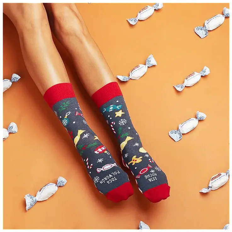 Unos calcetines navideños muy divertidos