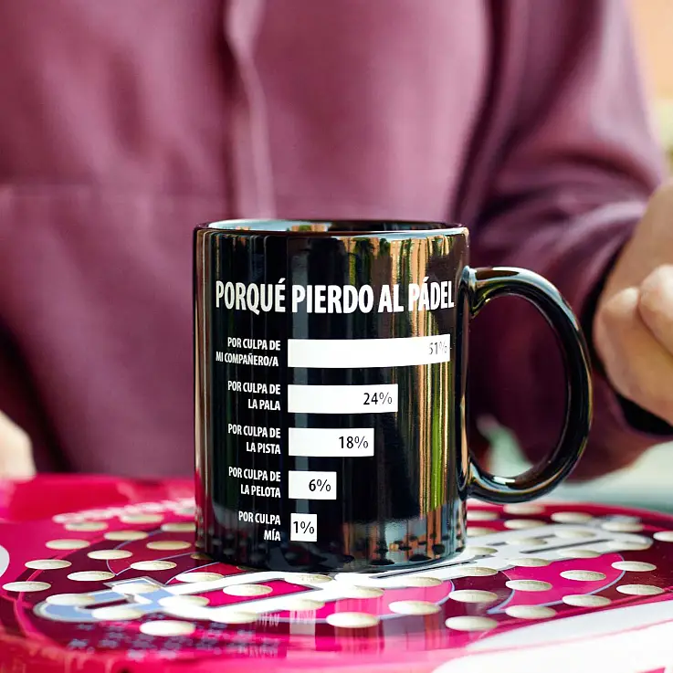 Taza con mensaje Porqué pierdo al pádel